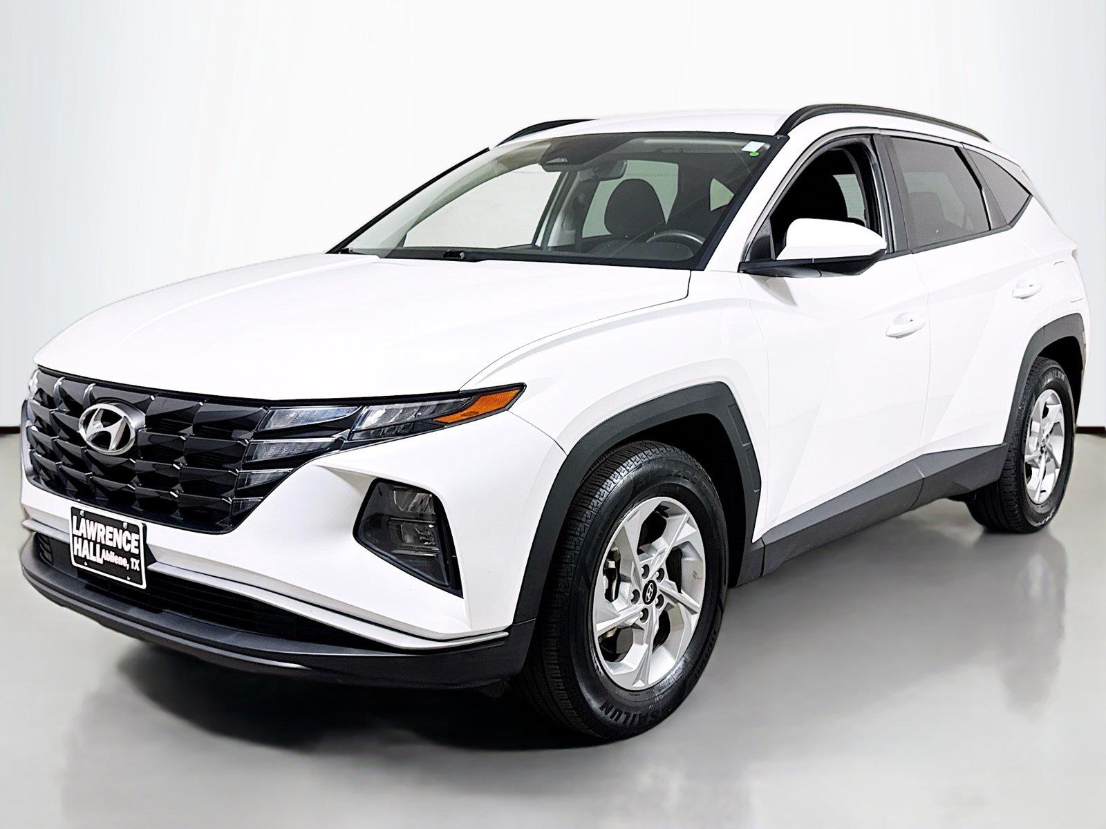 White Pearl 2024 Hyundai Tucson SUV / Crossover Front-Wheel Drive Automatic