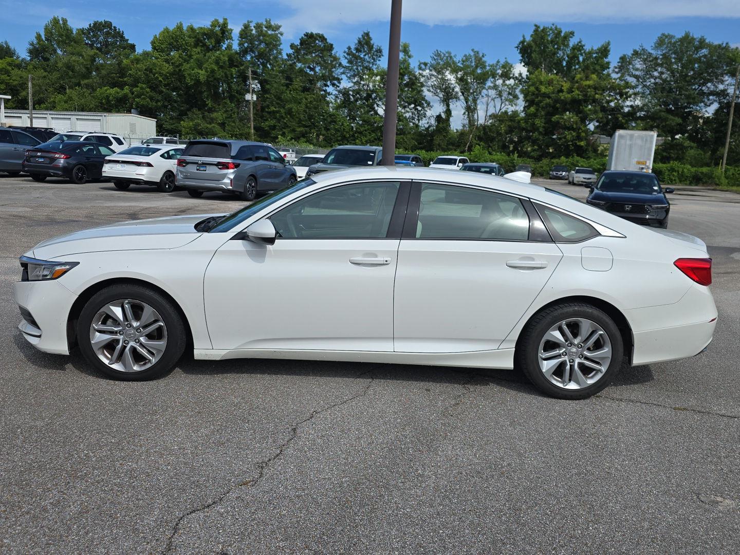 Used 2018 Platinum White Pearl Honda LX 1.5T image 6