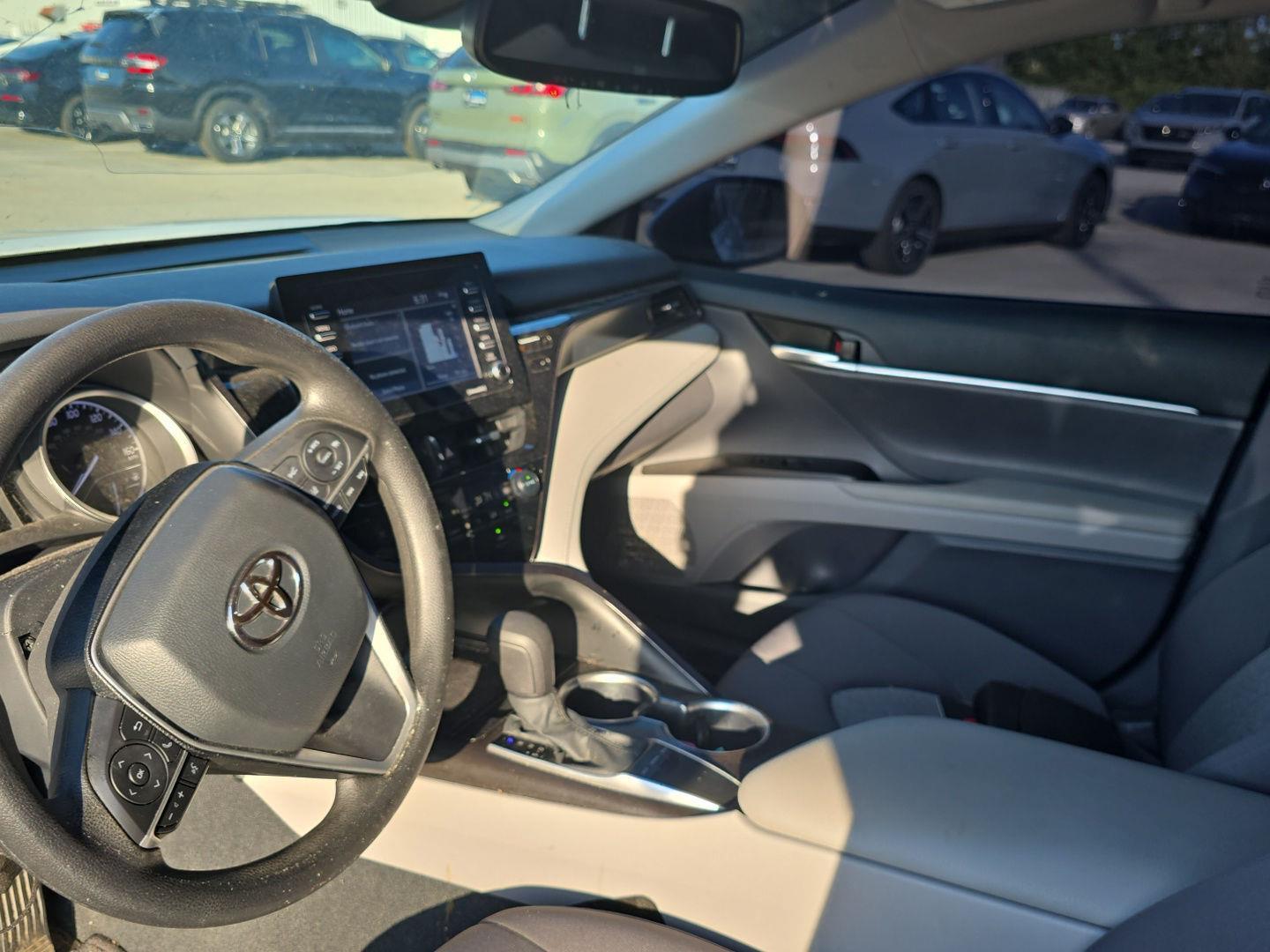 Used 2024 Ice Cap Toyota LE image 5
