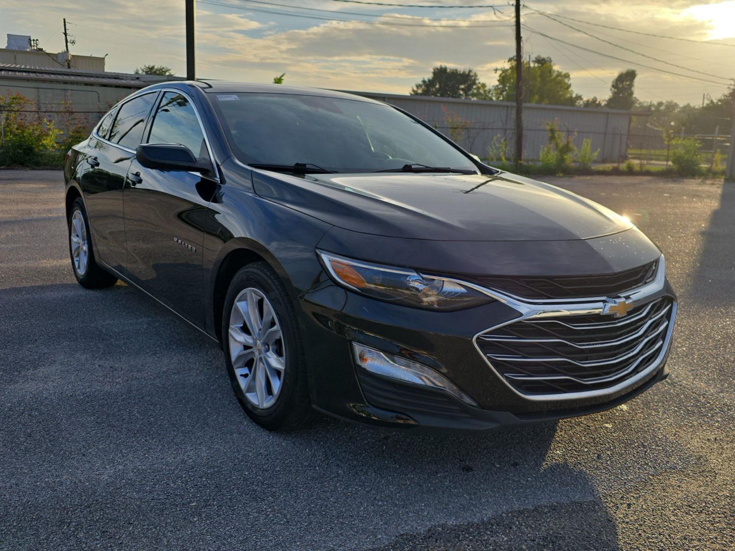 Mosaic Black Metallic 2024 Chevrolet Malibu Sedan Front-Wheel Drive Continuously Variable Transmission