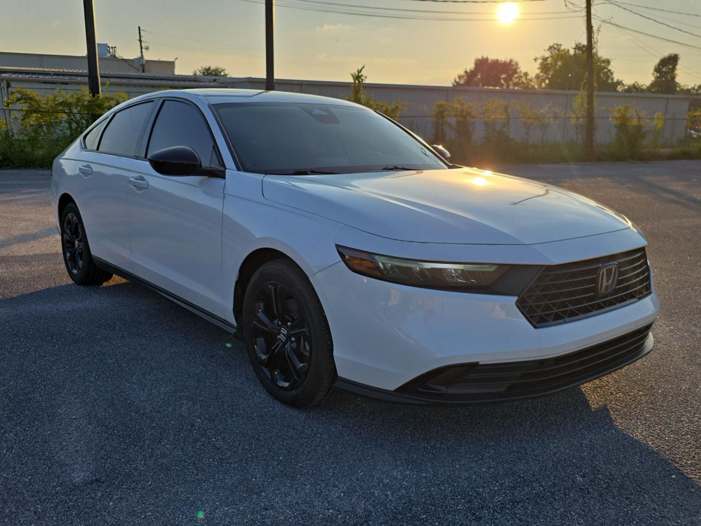 Platinum White Pearl 2025 Honda Accord Sedan Front-Wheel Drive Continuously Variable Transmission