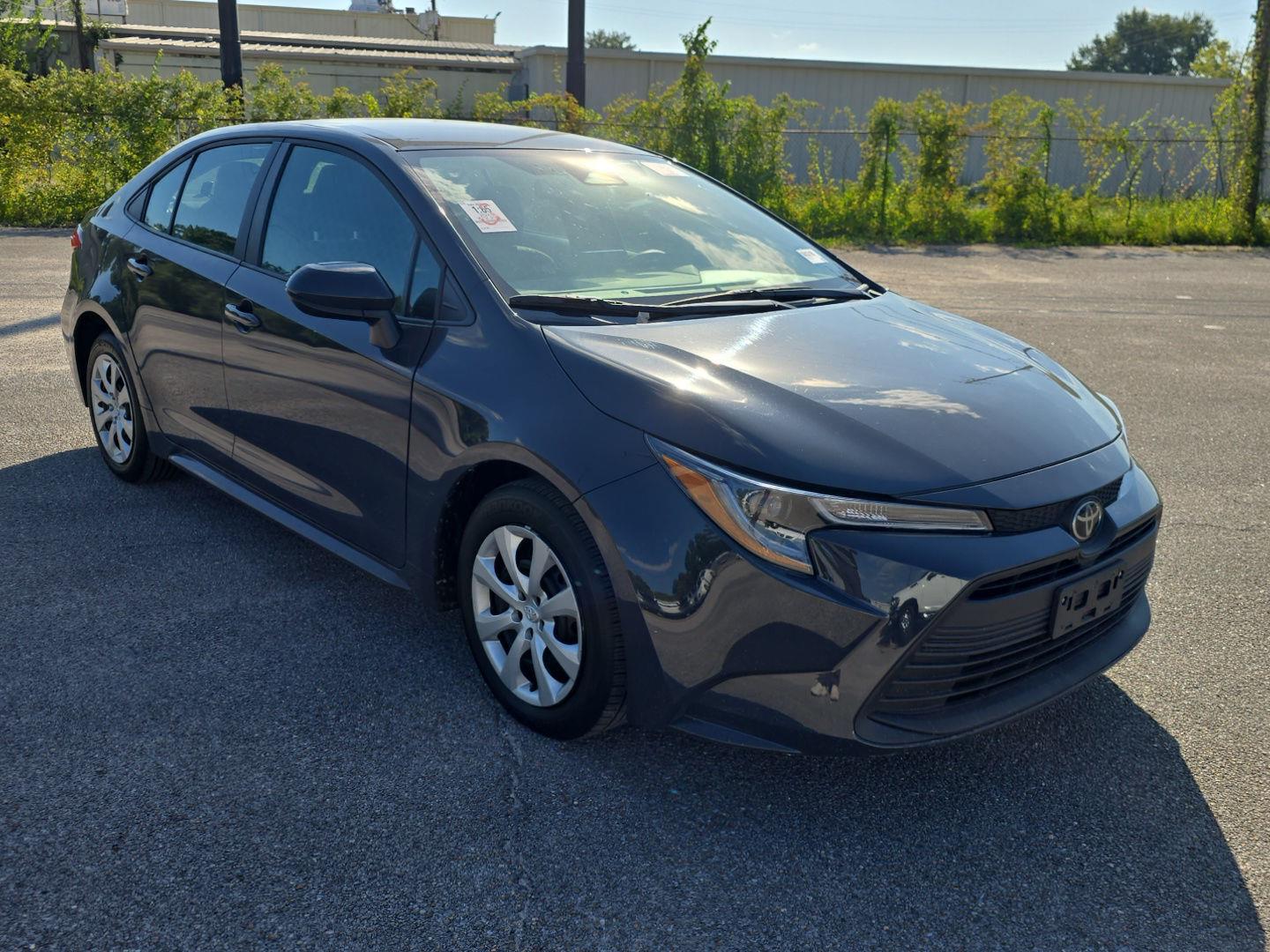 2025 Toyota Corolla LE FWD