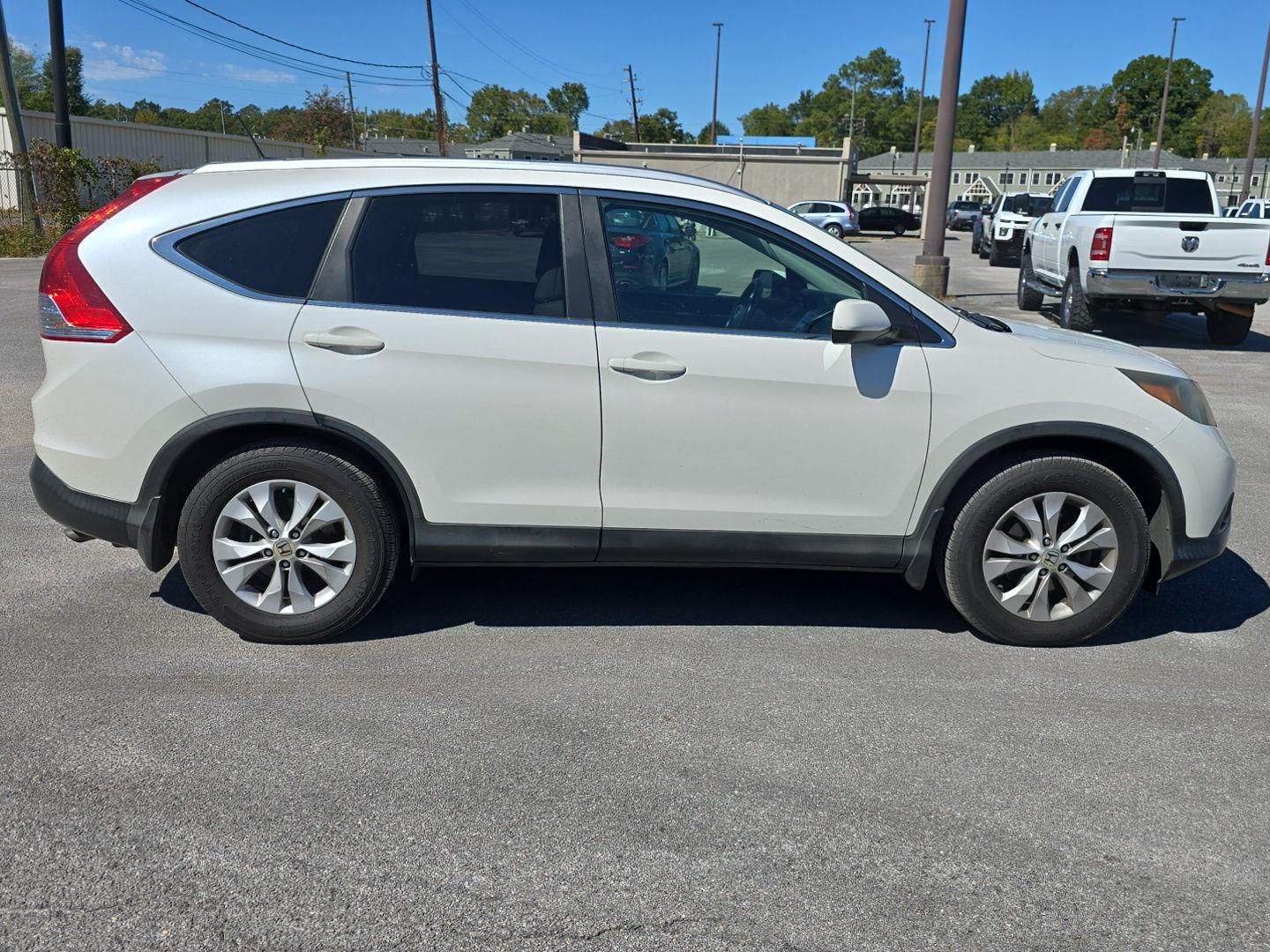 Used 2013  Honda EX-L image 2