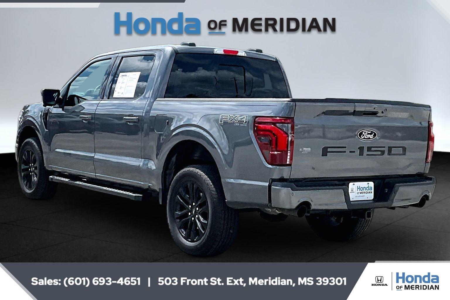 View vehicle photo 2
