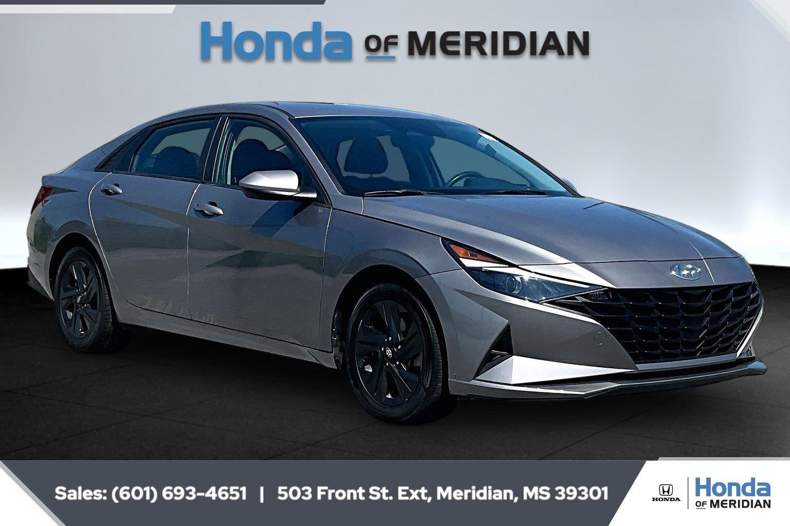 2022 Hyundai Elantra SEL FWD