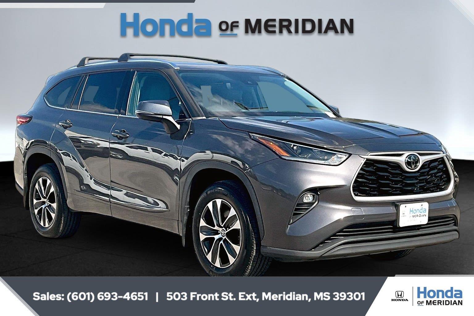 Magnetic Gray Metallic 2021 Toyota Highlander SUV / Crossover All-Wheel Drive 8-Speed Automatic