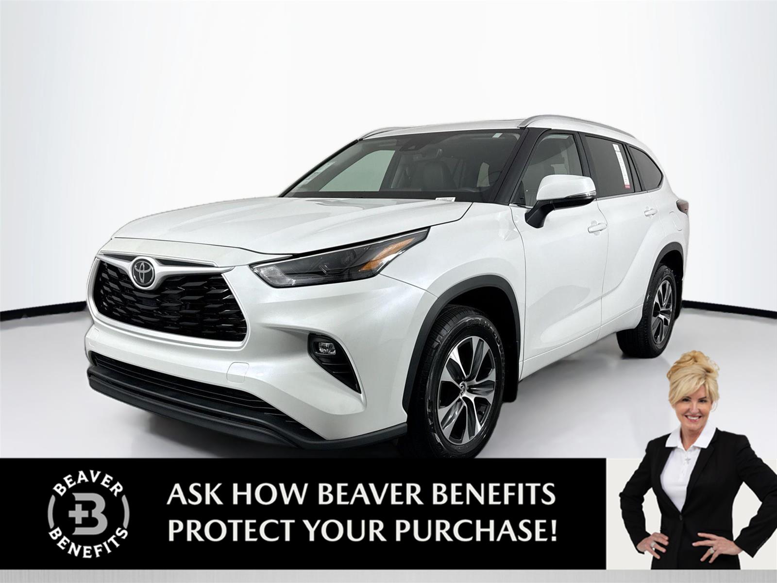 White (Wind Chill Pearl) 2025 Toyota Highlander XLE AWD SUV / Crossover All-Wheel Drive 8-Speed Automatic