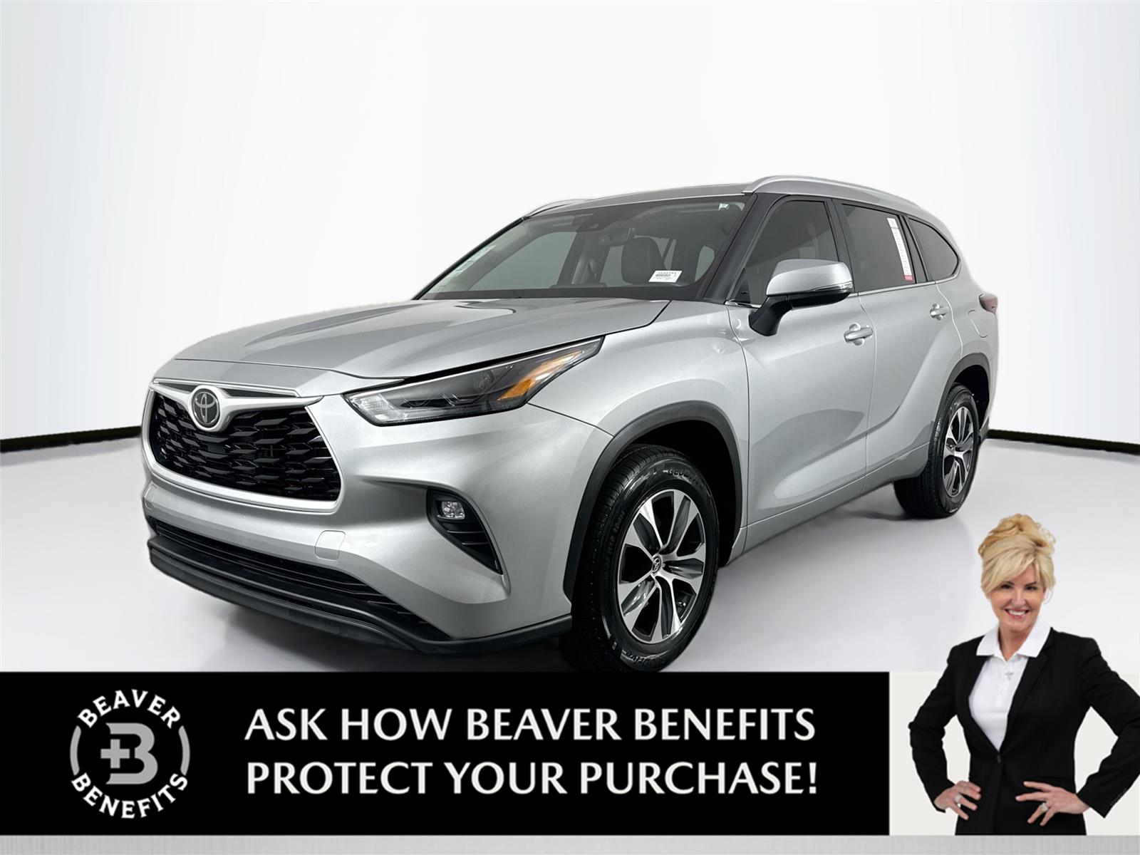 Celestial Silver Metallic 2024 Toyota Highlander XLE FWD SUV / Crossover Front-Wheel Drive 8-Speed Automatic
