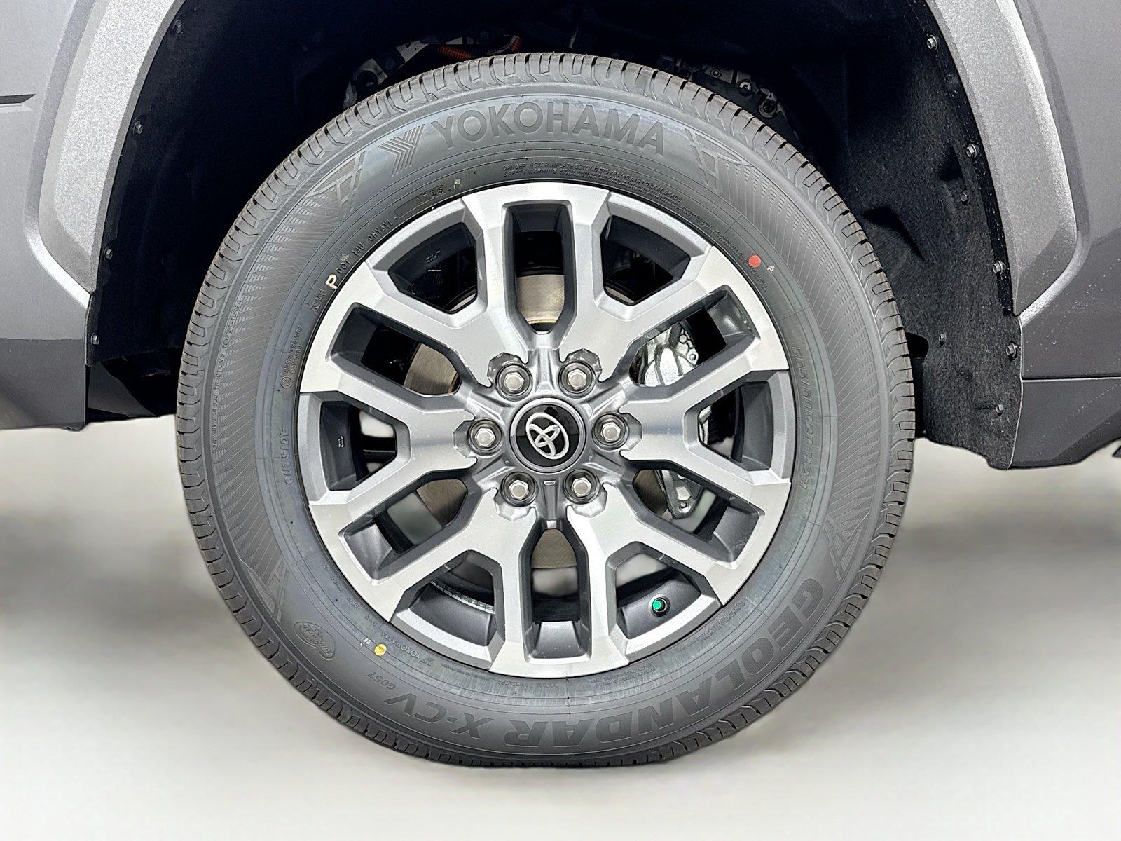 2026 Toyota Tundra 1794 Edition HV photo 11