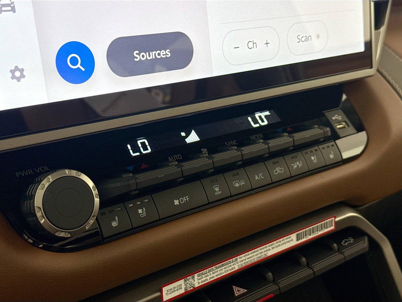 2026 Toyota Tundra 1794 Edition HV photo 28