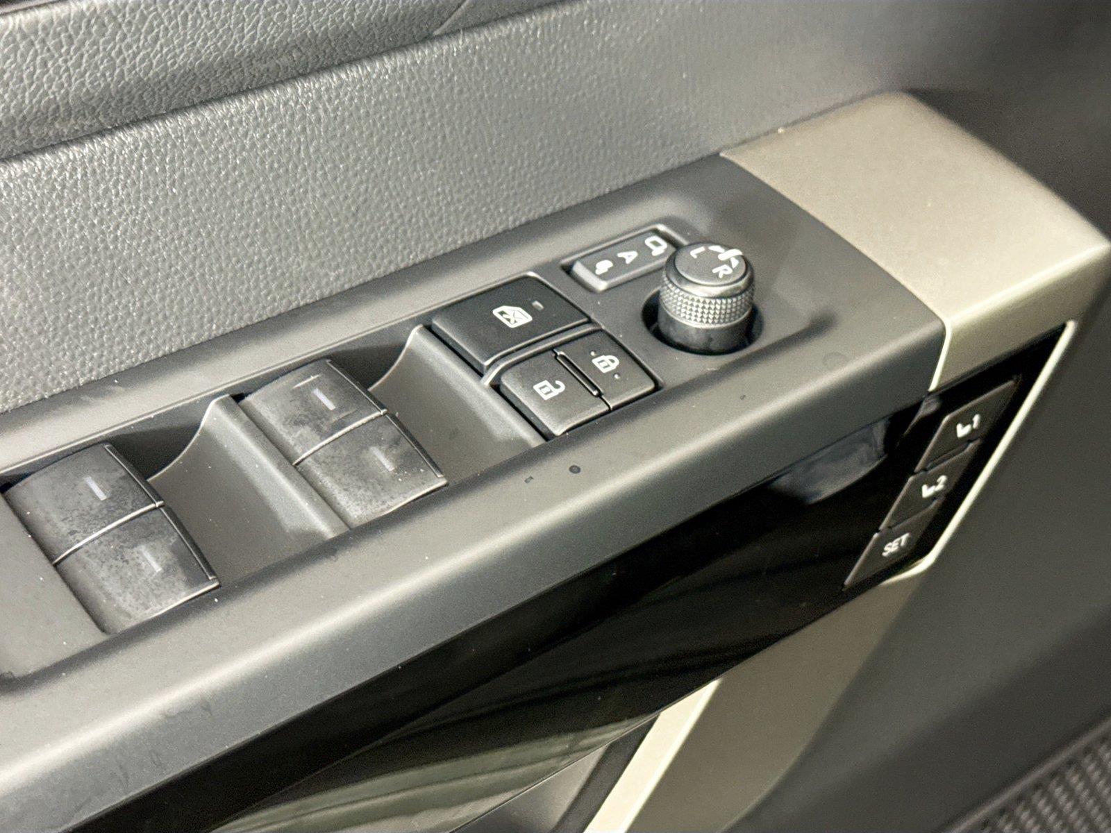 2026 Toyota Tundra Limited photo 30