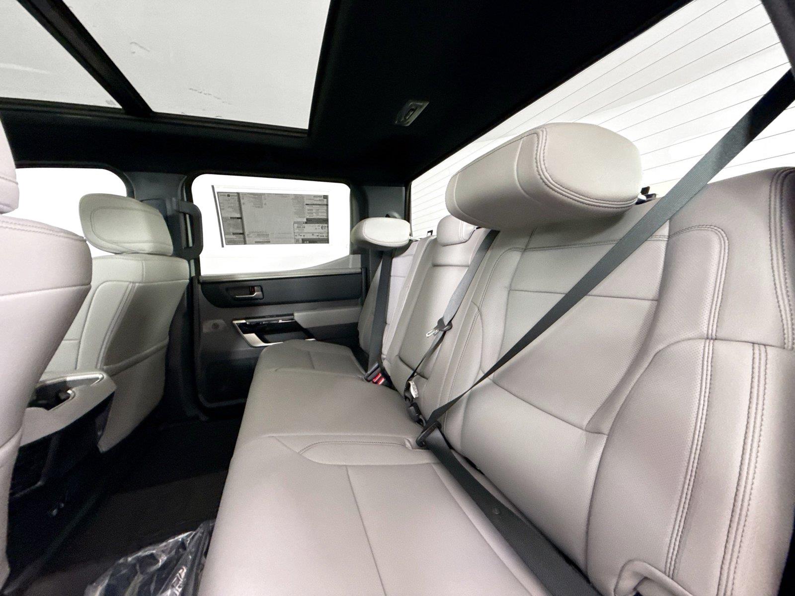 2026 Toyota Tundra Limited photo 32