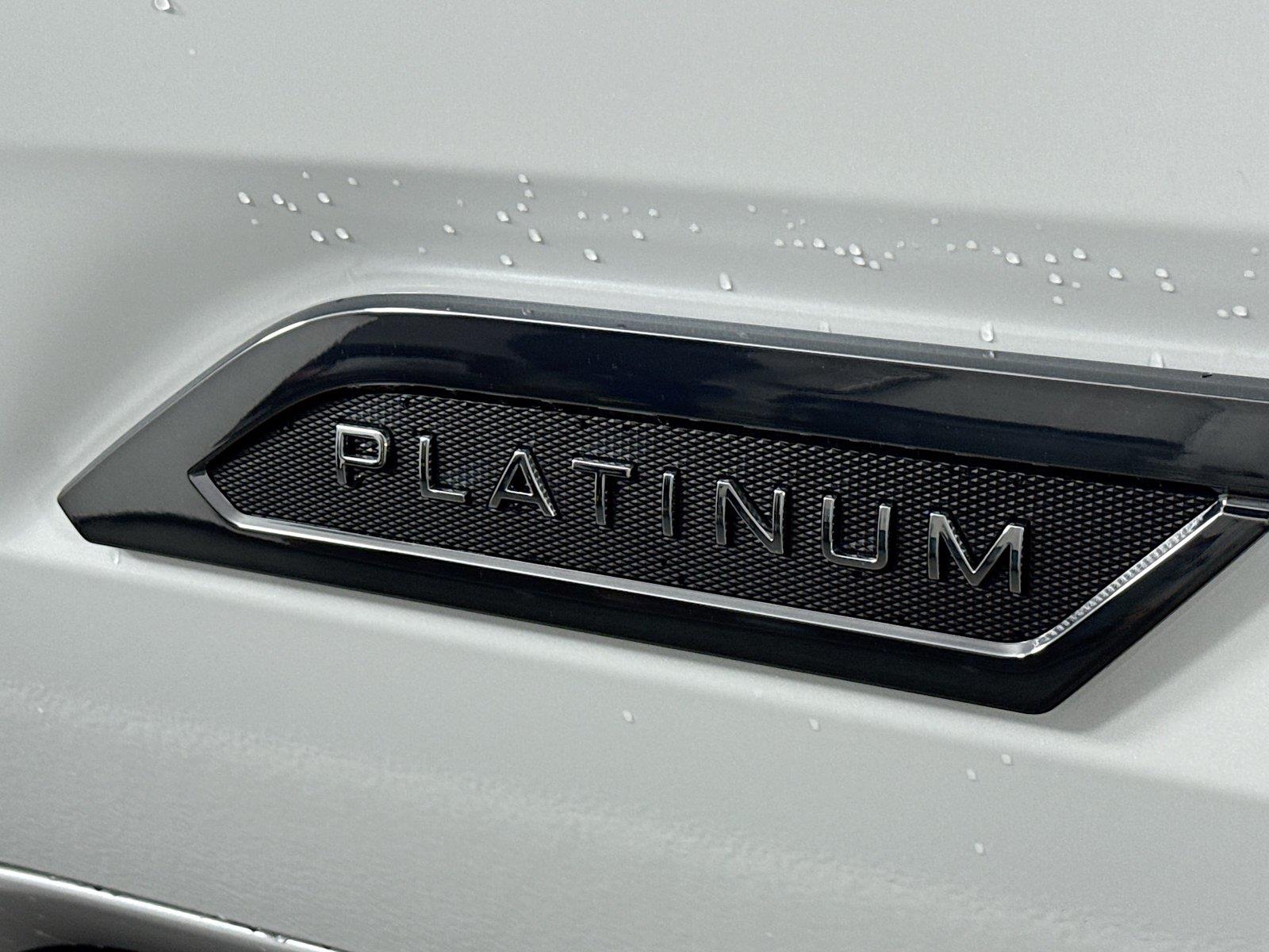 2026 Toyota Tundra Platinum HV photo 9