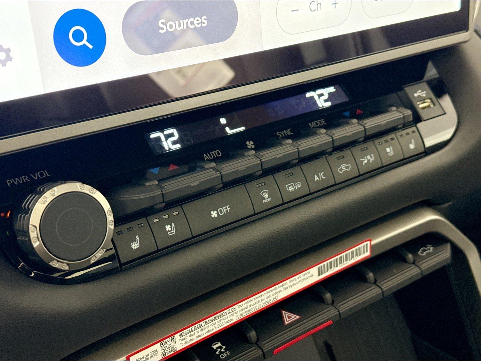 2026 Toyota Tundra Platinum HV photo 27