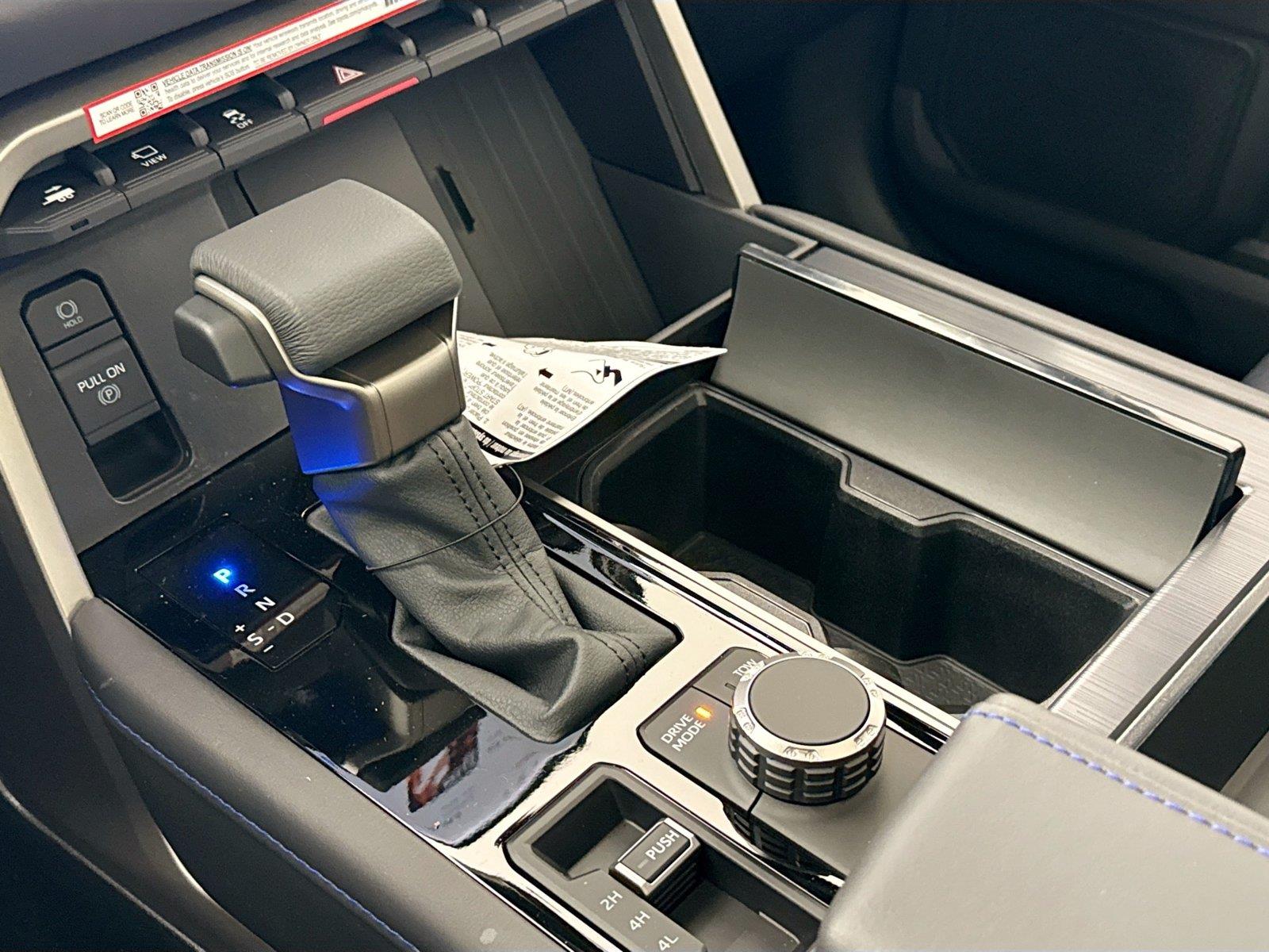 2026 Toyota Tundra Platinum HV photo 28