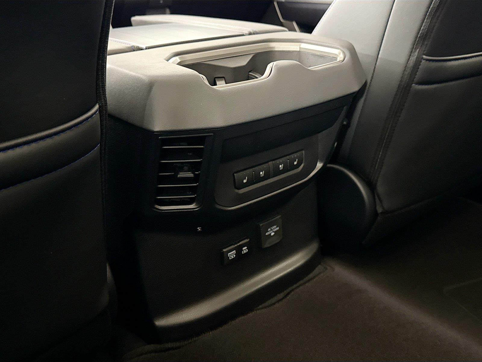 2026 Toyota Tundra Platinum HV photo 38