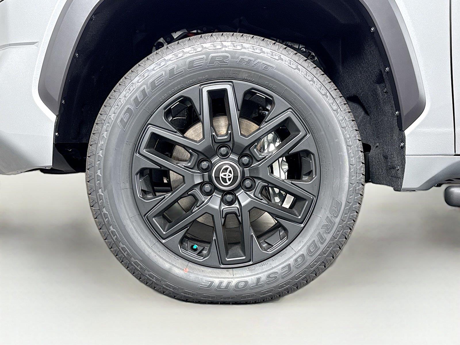 2026 Toyota Tundra Limited HV photo 11