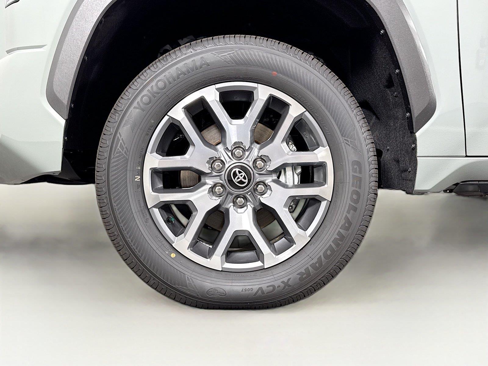 2026 Toyota Tundra 1794 Edition HV photo 11