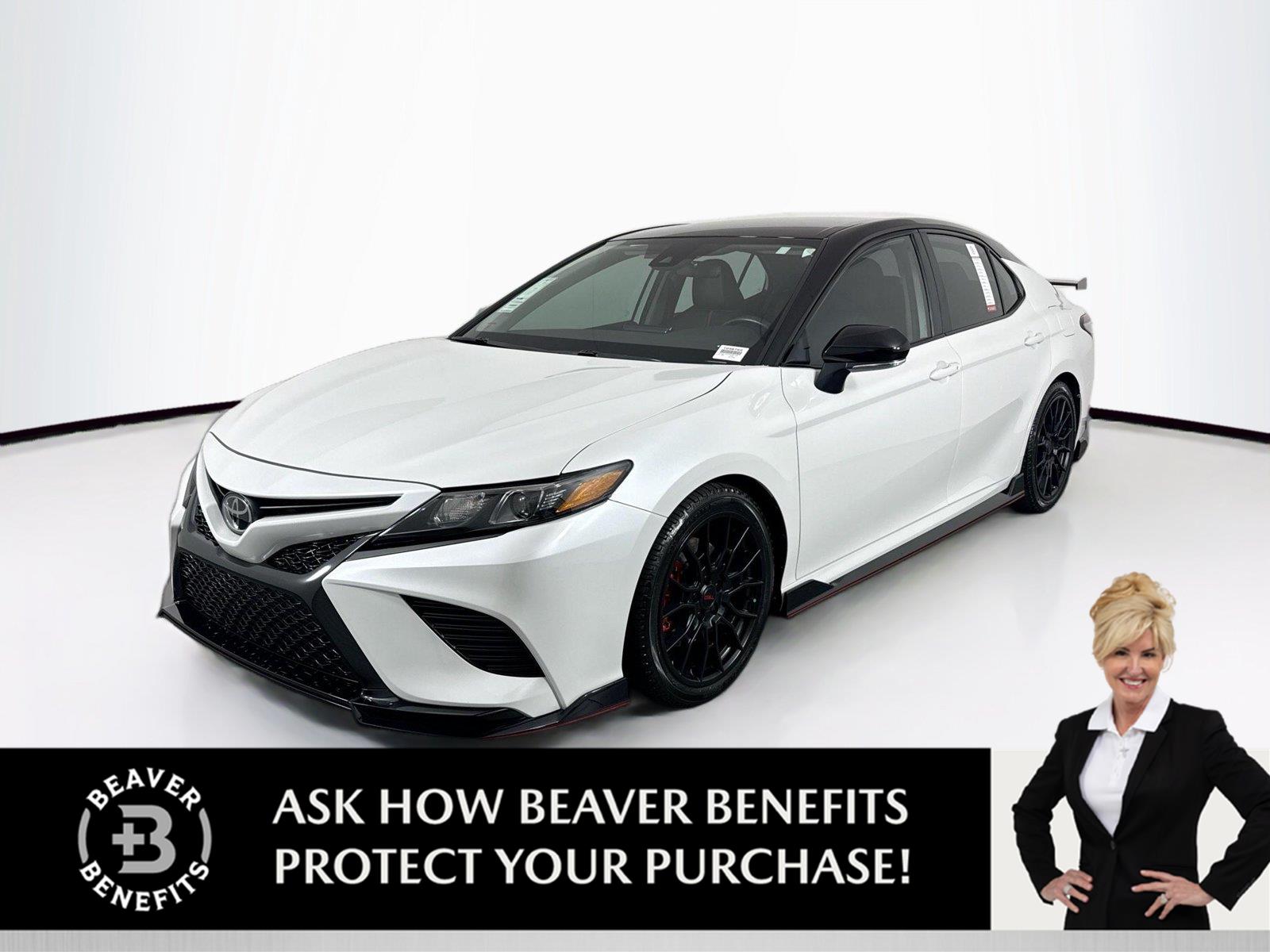 Wind Chill Pearl w/Midnight Black Metallic Roof 2024 Toyota Camry Sedan Front-Wheel Drive 8-Speed Automatic