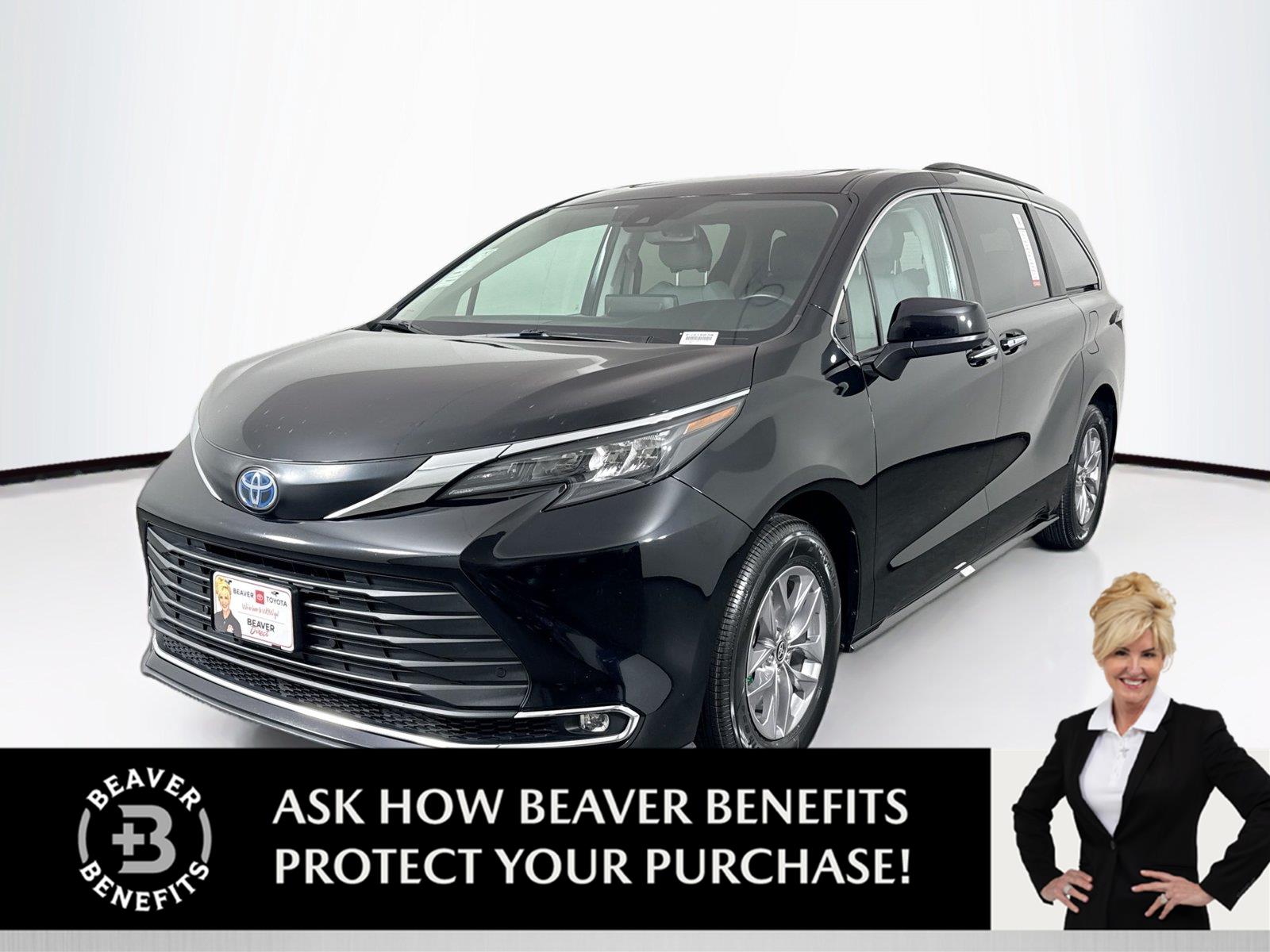 Midnight Black Metallic 2024 Toyota Sienna Minivan Front-Wheel Drive Continuously Variable Transmission