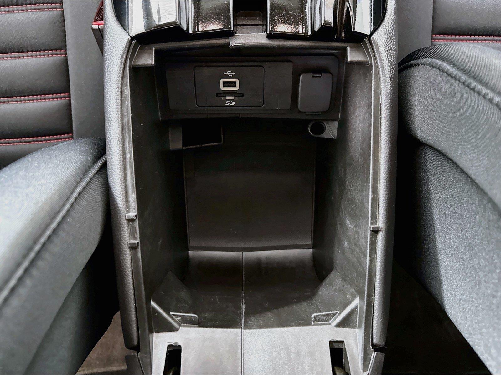 2016 Ford Fusion SE photo 32