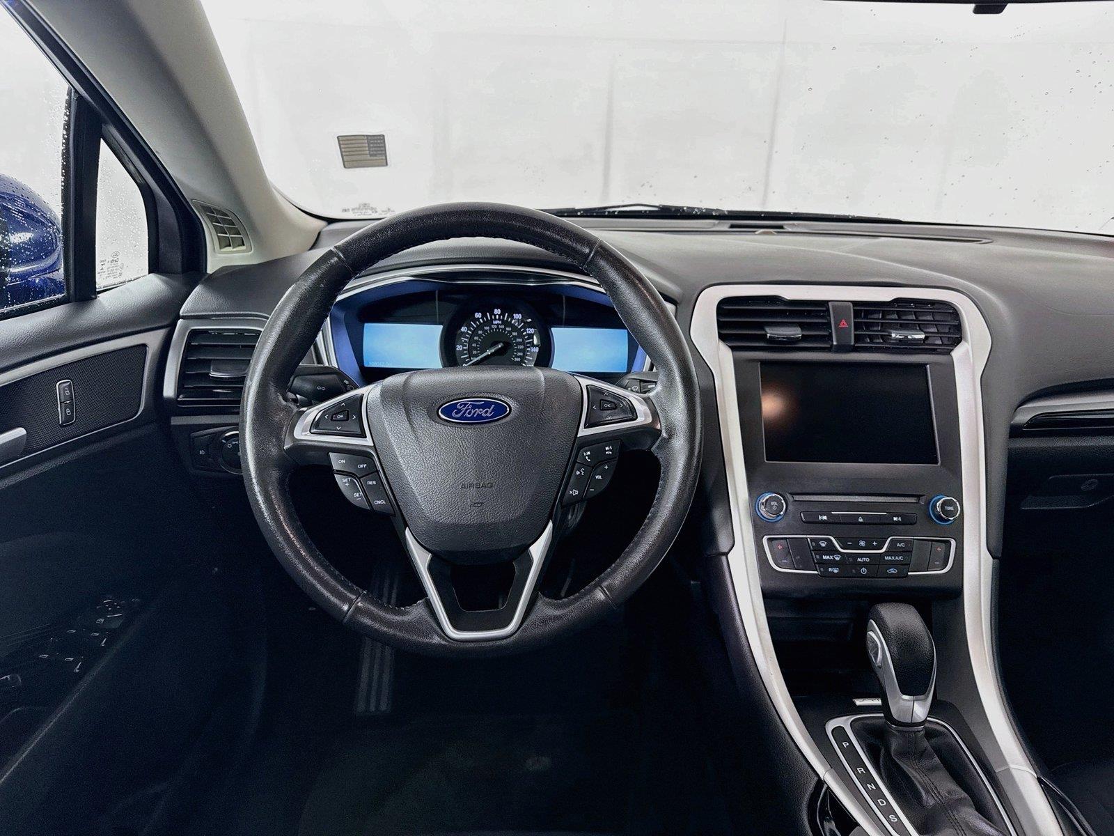2016 Ford Fusion SE photo 29