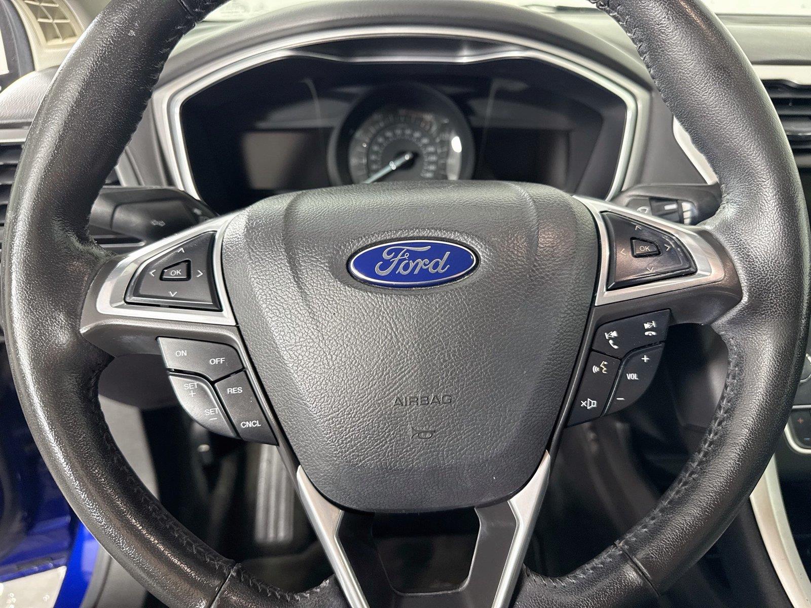2016 Ford Fusion SE photo 15