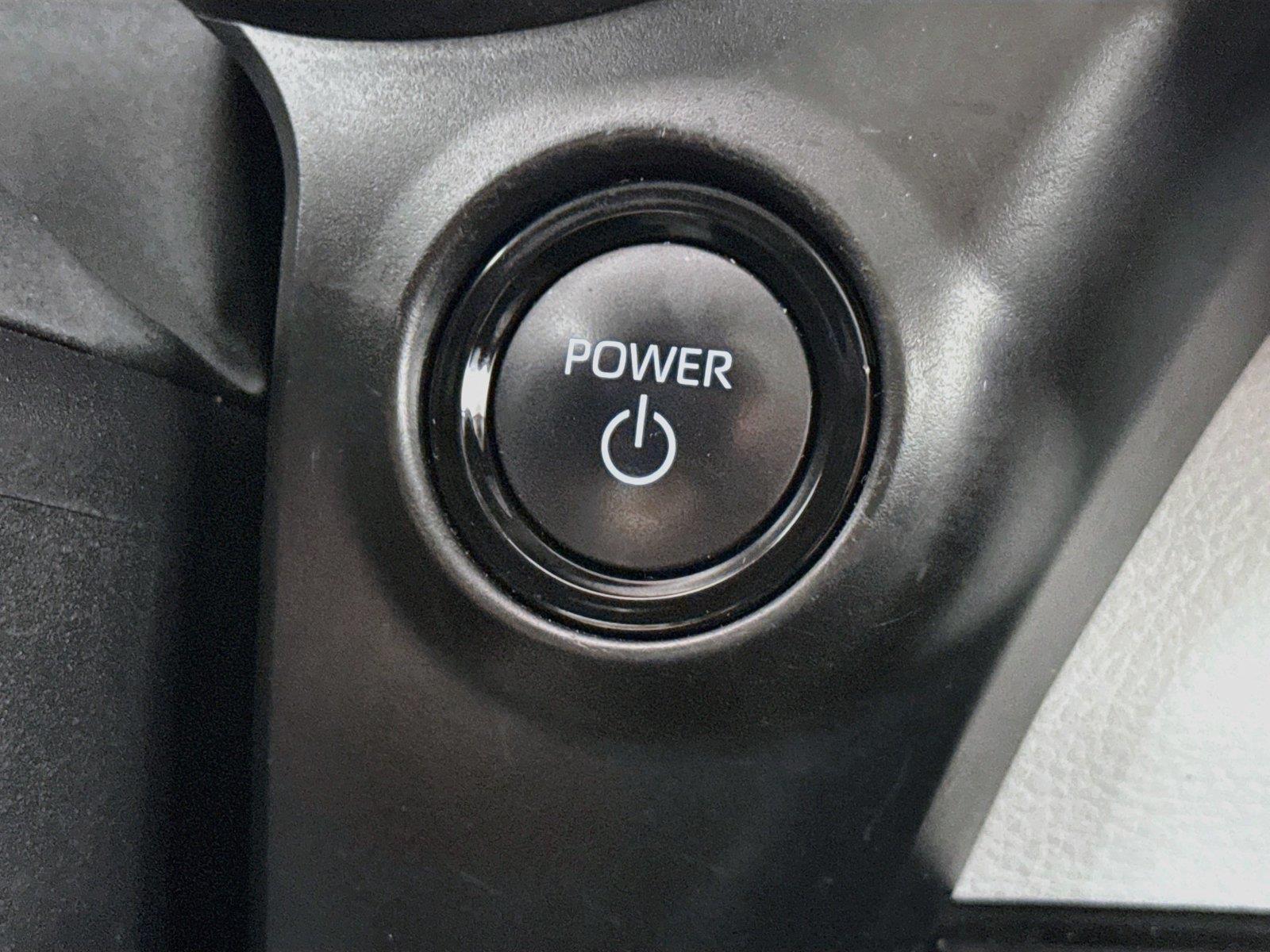 2025 Toyota Sienna XLE 8-Passenger photo 21