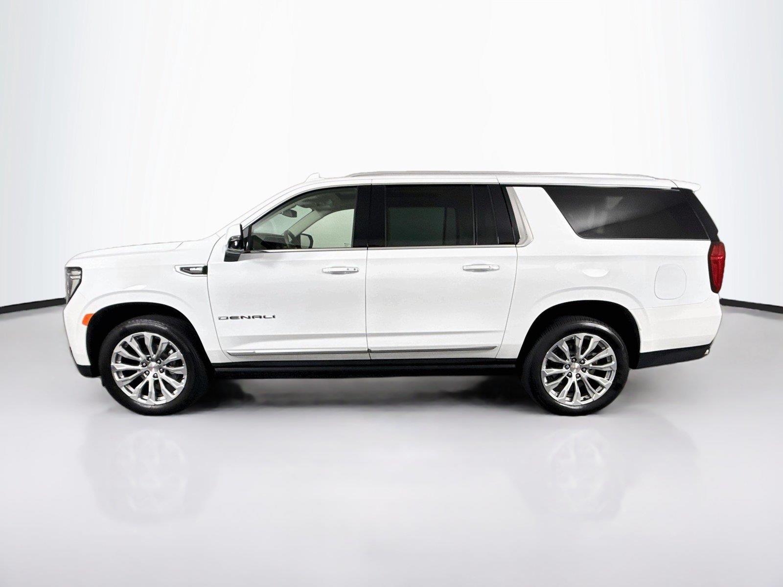 2024 GMC Yukon XL Denali photo 13