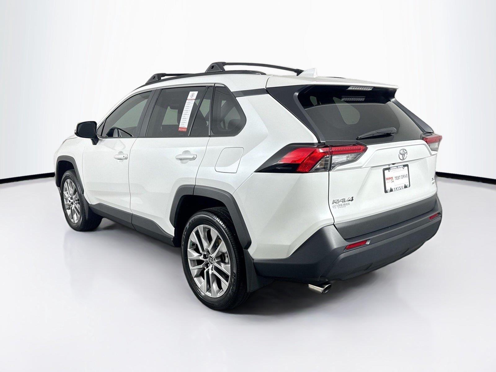 2024 Toyota RAV4 XLE Premium photo 12