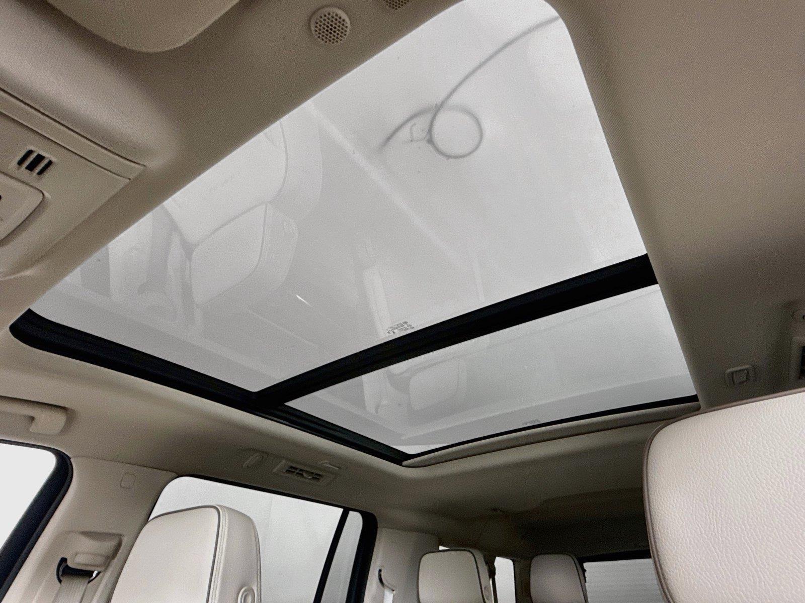2024 GMC Yukon XL Denali photo 5