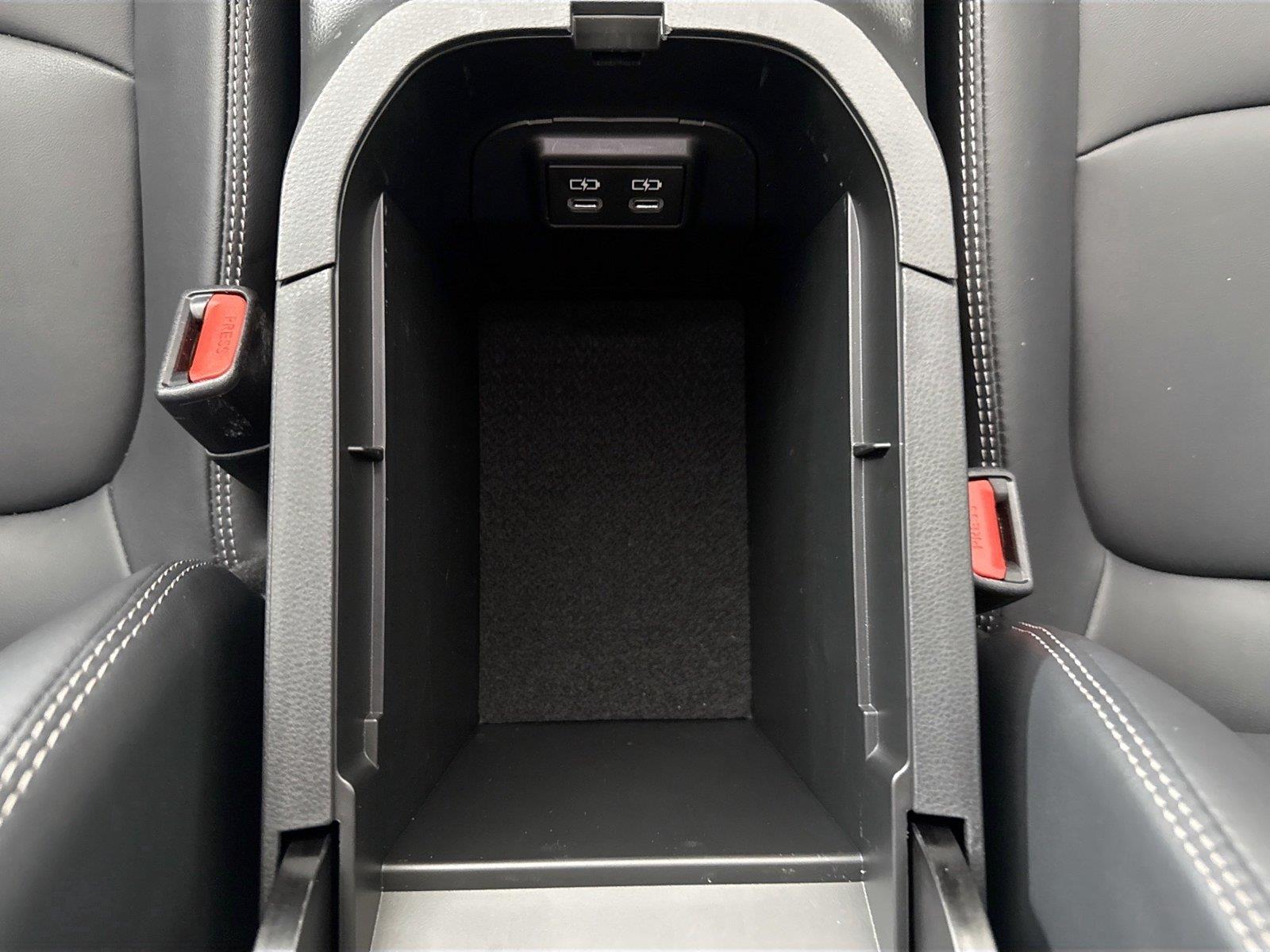 2024 Toyota RAV4 XLE Premium photo 35