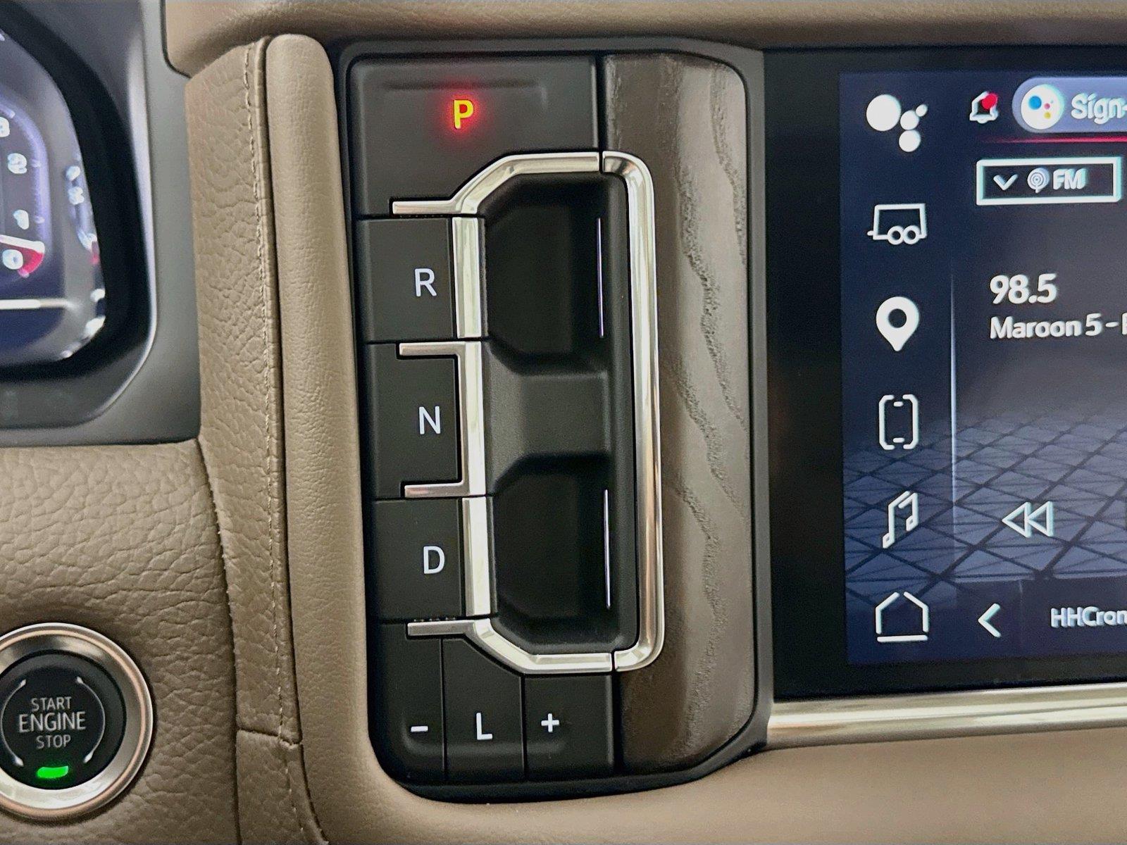 2024 GMC Yukon XL Denali photo 25
