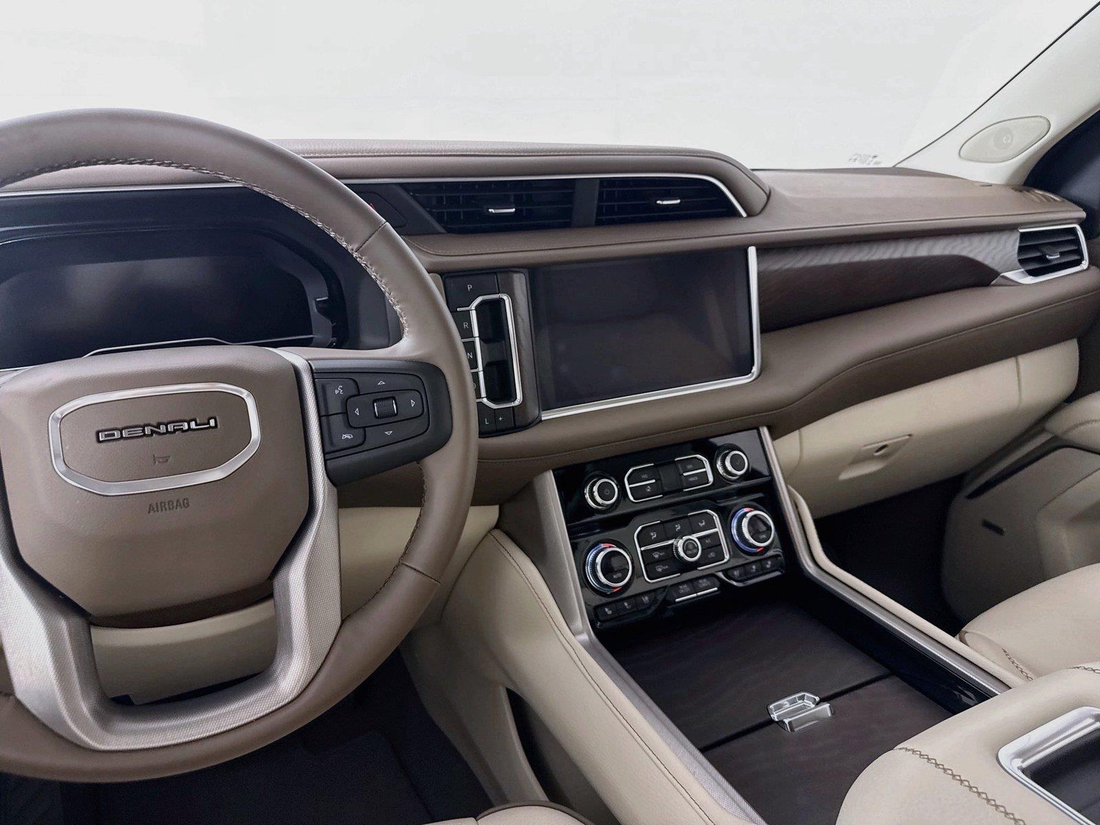 2024 GMC Yukon XL Denali photo 31