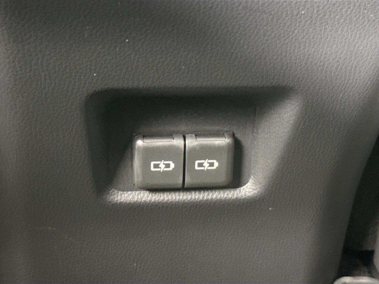 2024 Toyota RAV4 XLE Premium photo 39