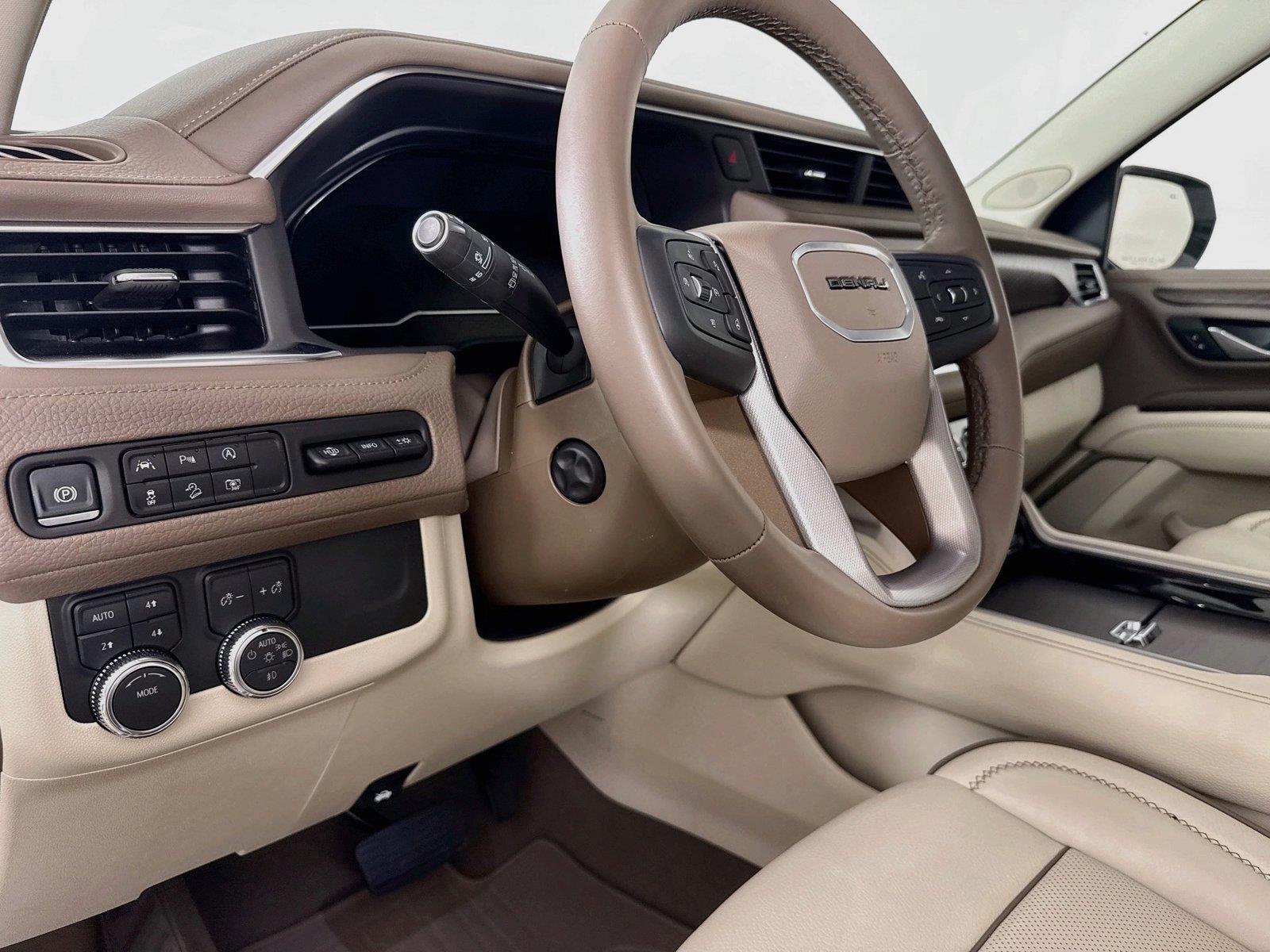 2024 GMC Yukon XL Denali photo 3