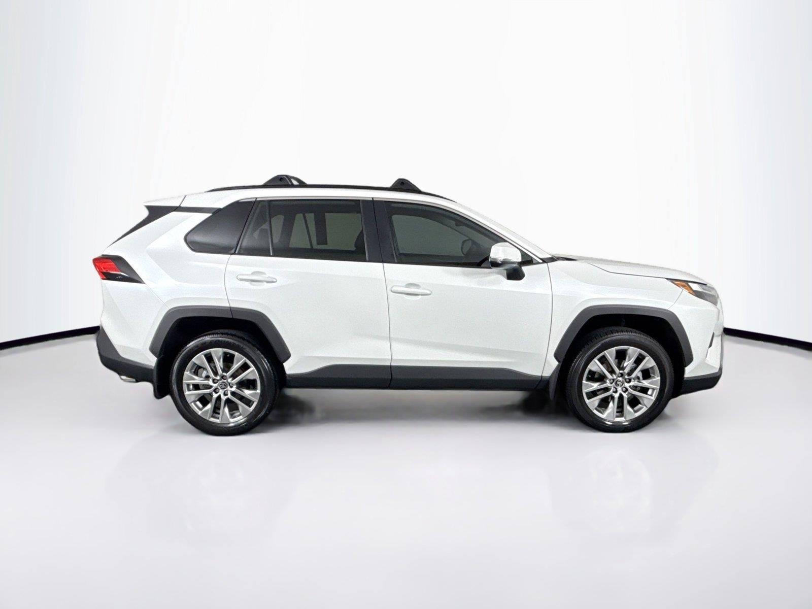 2024 Toyota RAV4 XLE Premium photo 10