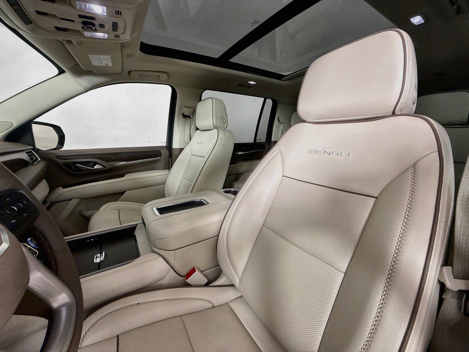 2024 GMC Yukon XL Denali photo 2