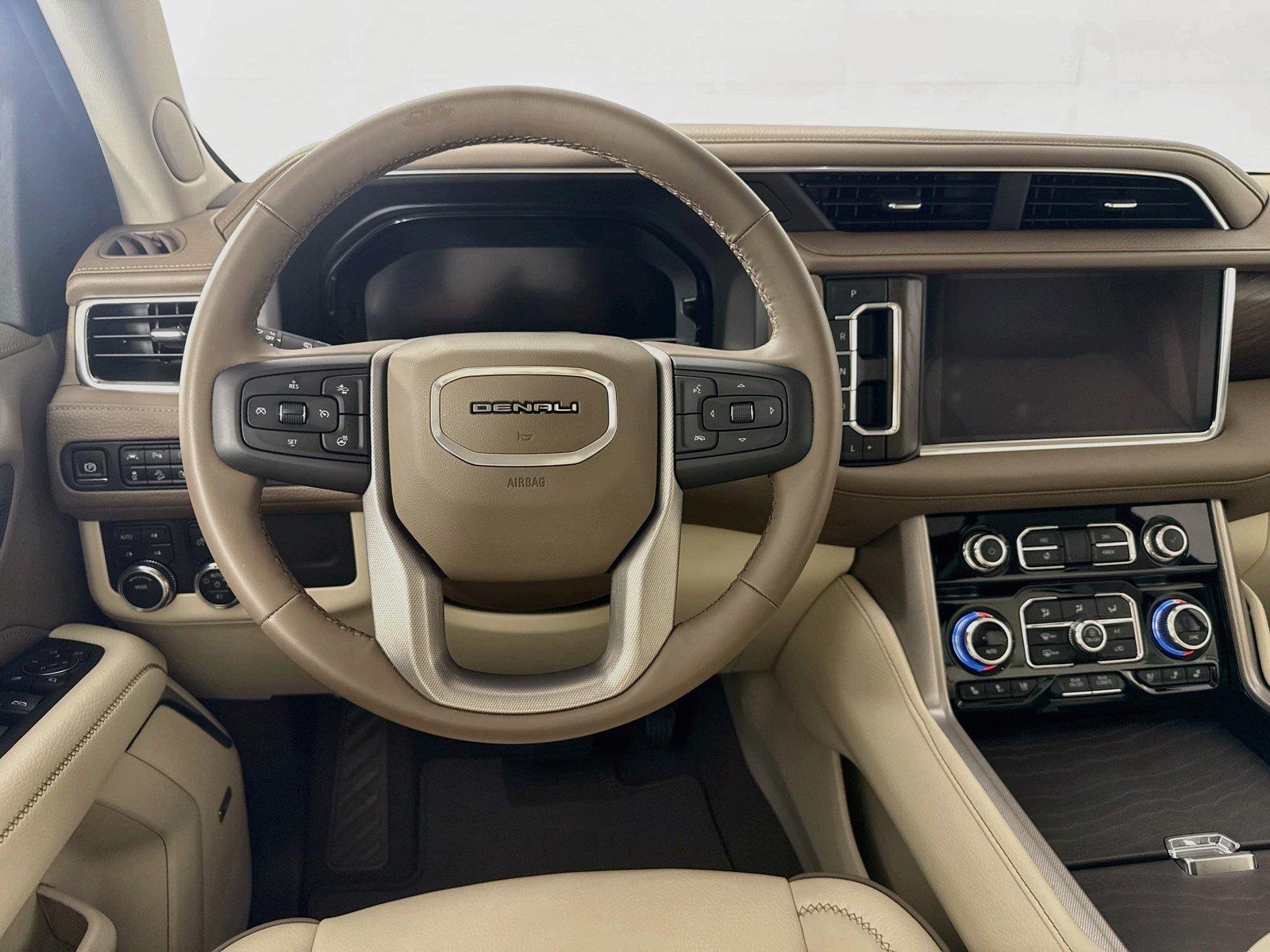 2024 GMC Yukon XL Denali photo 30