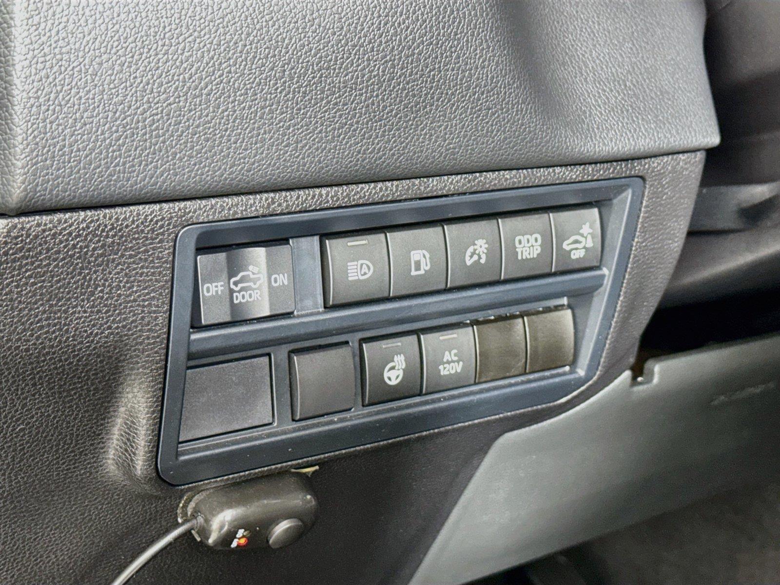 2025 Toyota Tundra Limited Hybrid photo 15