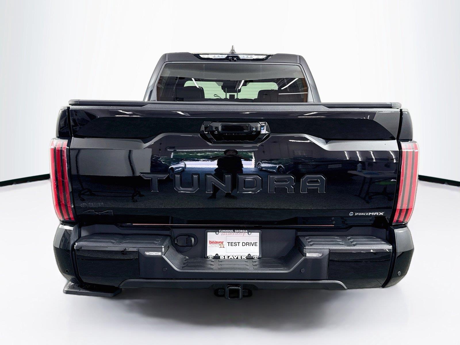2025 Toyota Tundra Limited Hybrid photo 11