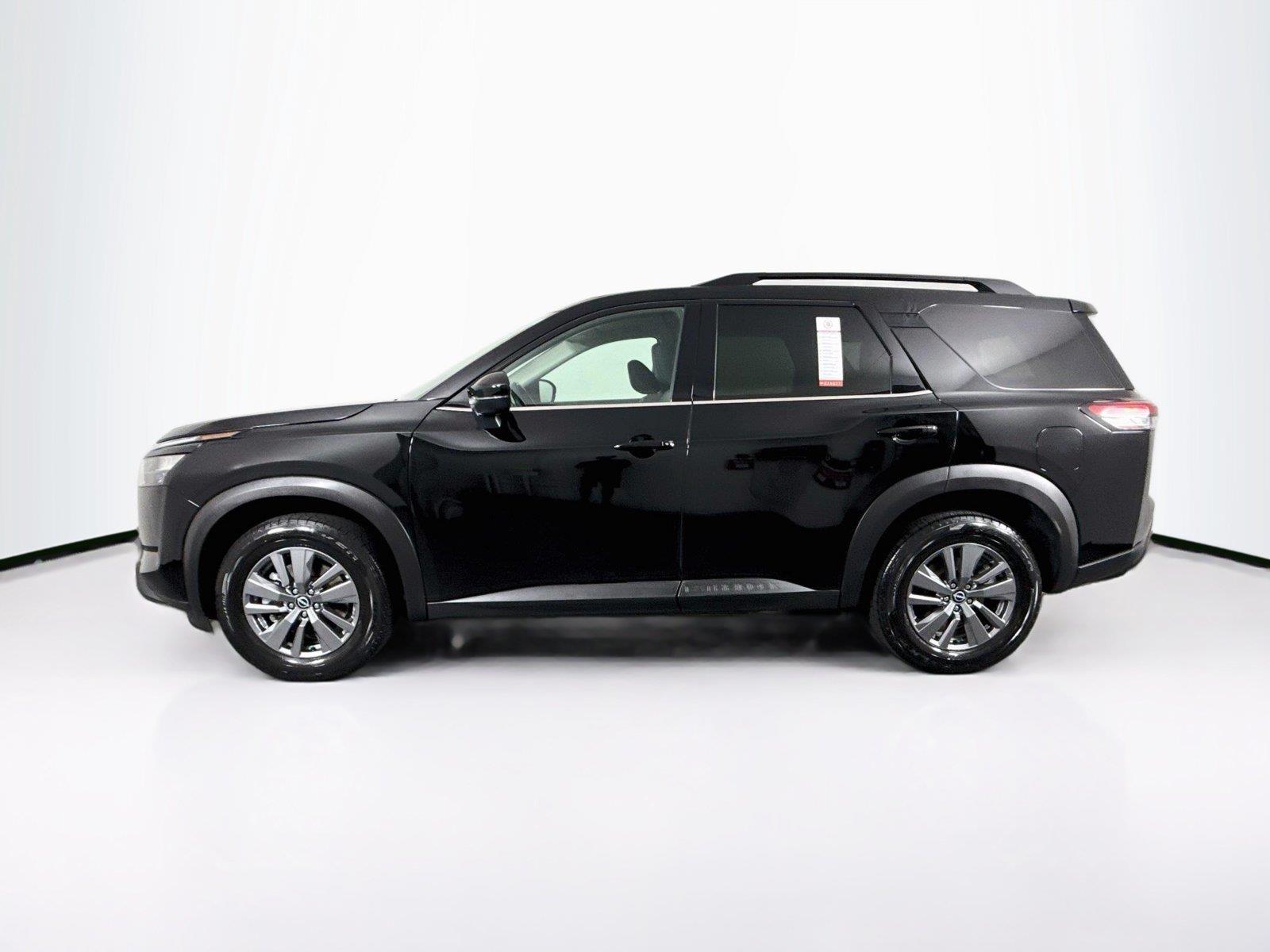 2024 Nissan Pathfinder SV photo 12