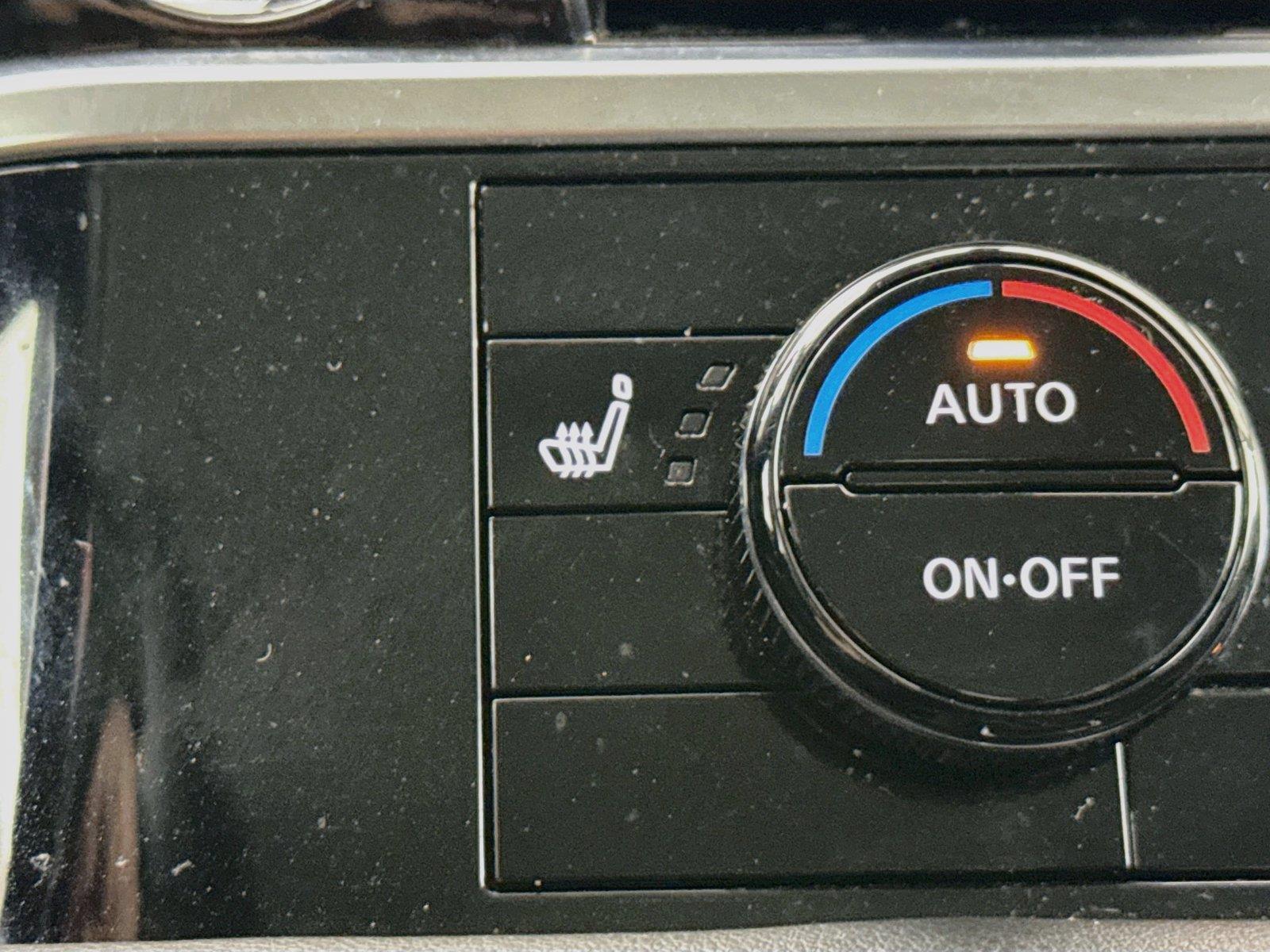 2024 Nissan Pathfinder SV photo 6