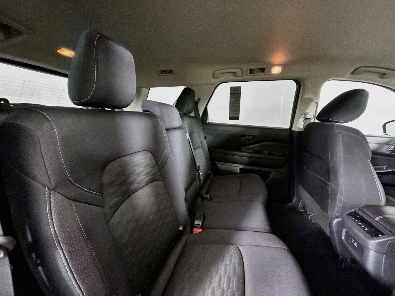 2024 Nissan Pathfinder SV photo 36
