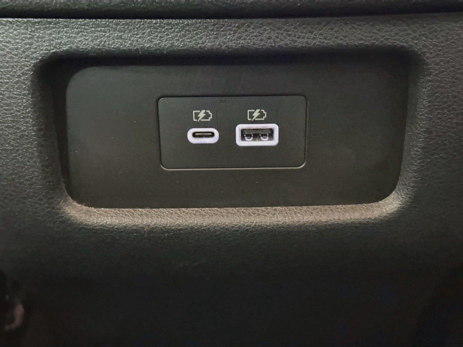 2024 Nissan Pathfinder SV photo 33