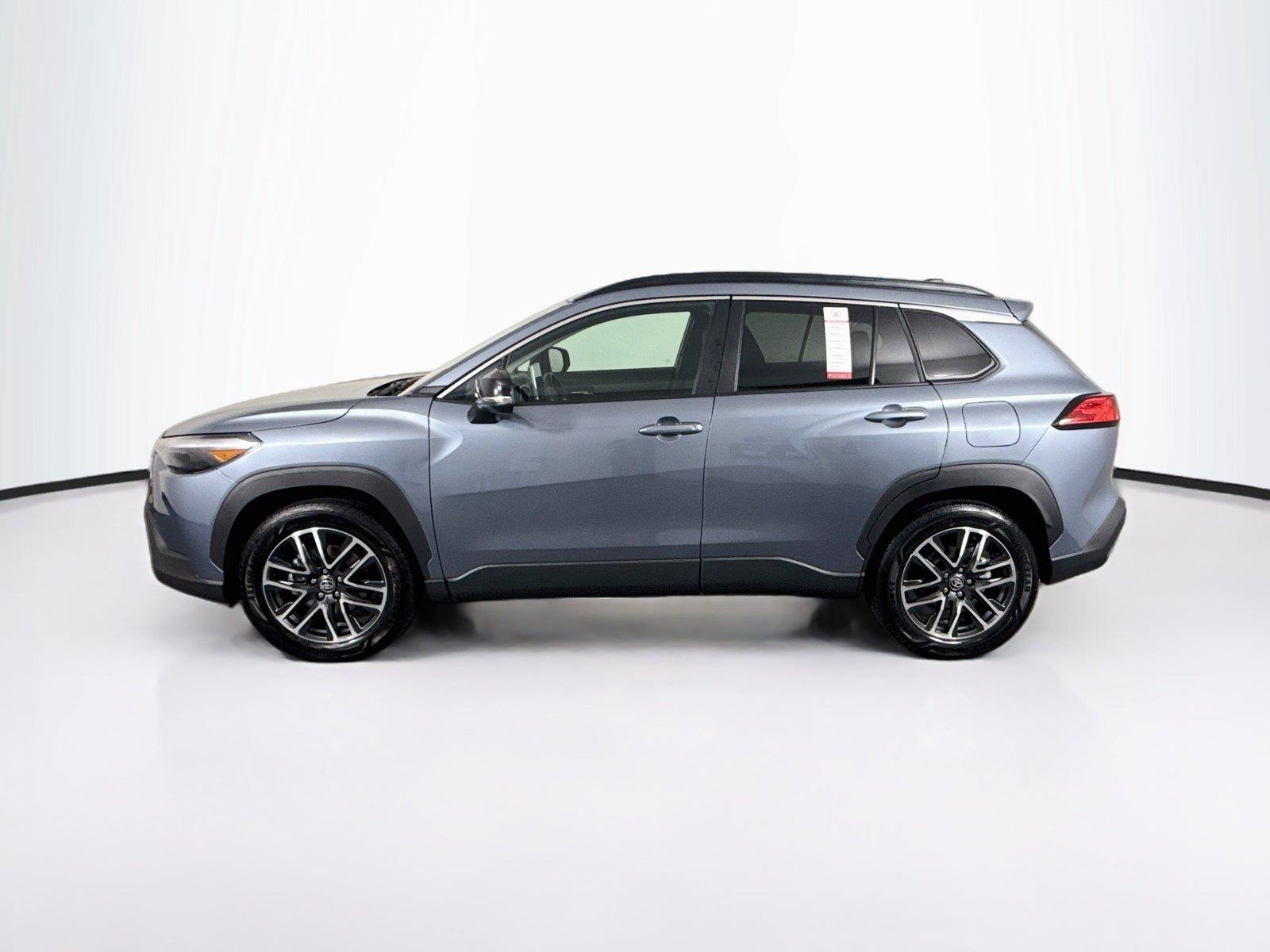 2026 Toyota Corolla Cross XLE photo 12