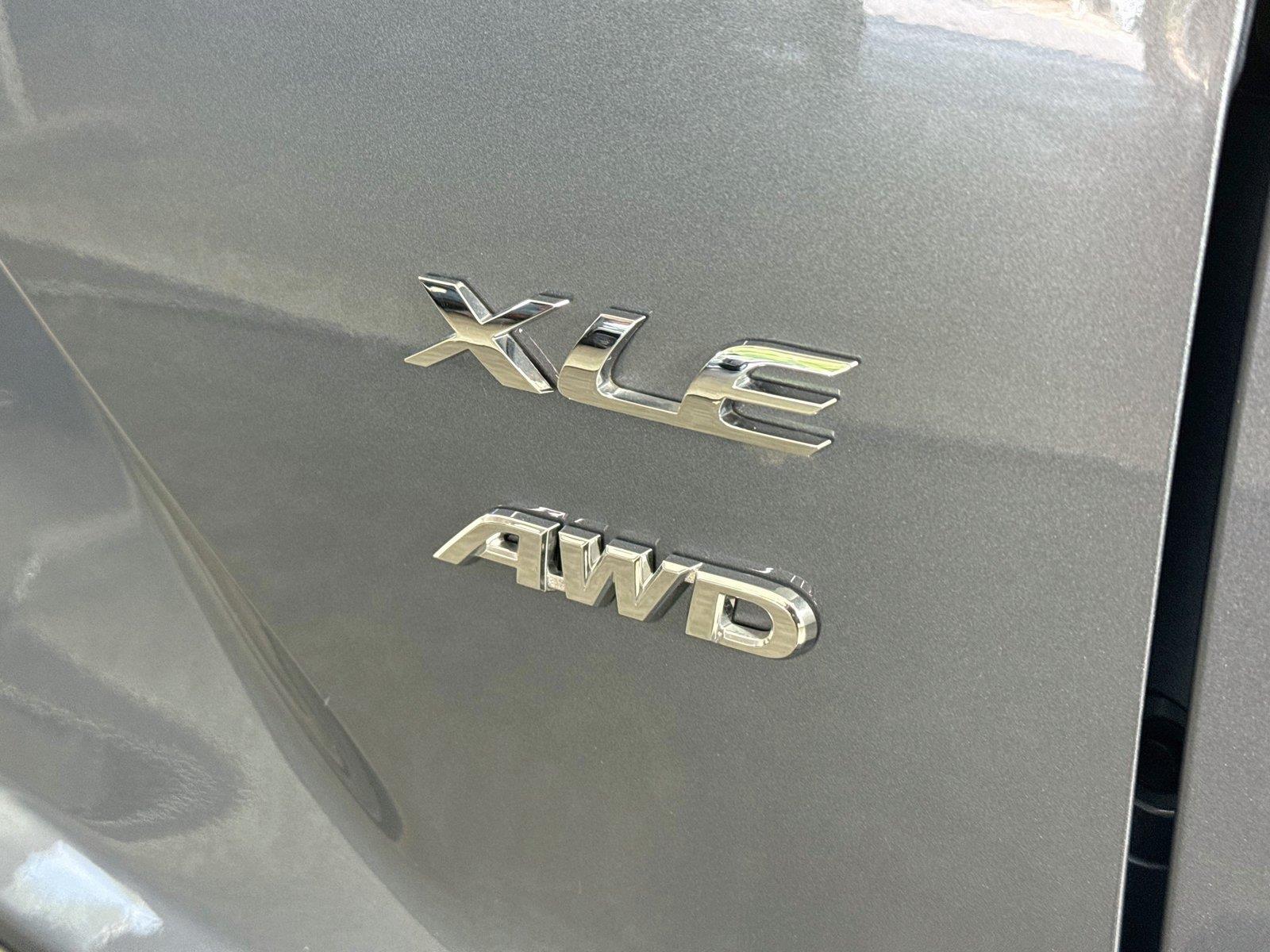 2026 Toyota Corolla Cross XLE photo 13