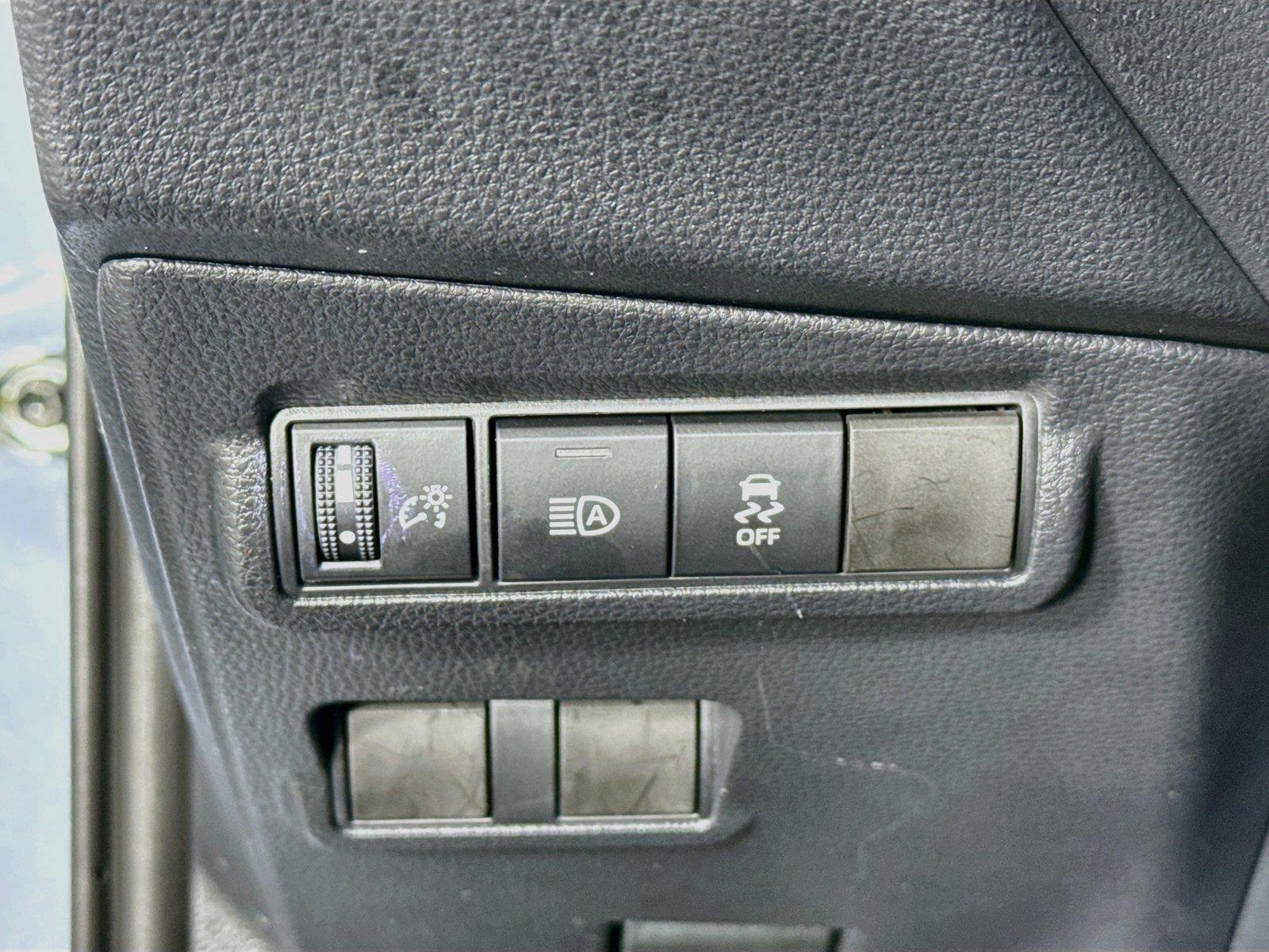 2026 Toyota Corolla Cross XLE photo 14