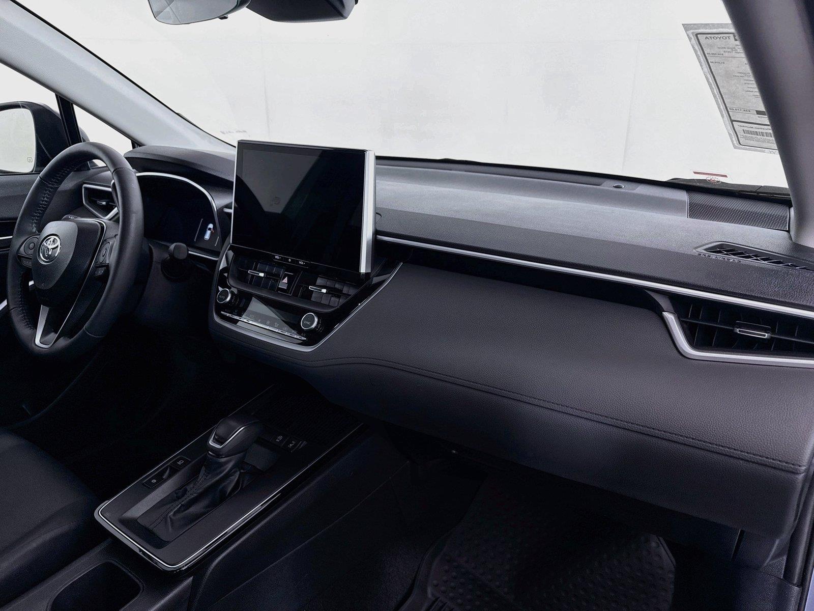 2026 Toyota Corolla Cross XLE photo 38