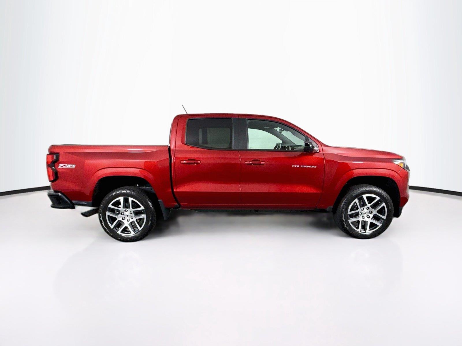 2024 Chevrolet Colorado 4WD Z71 photo 10